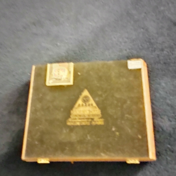 Highclere Castle cigar box - Picture 5 of 5